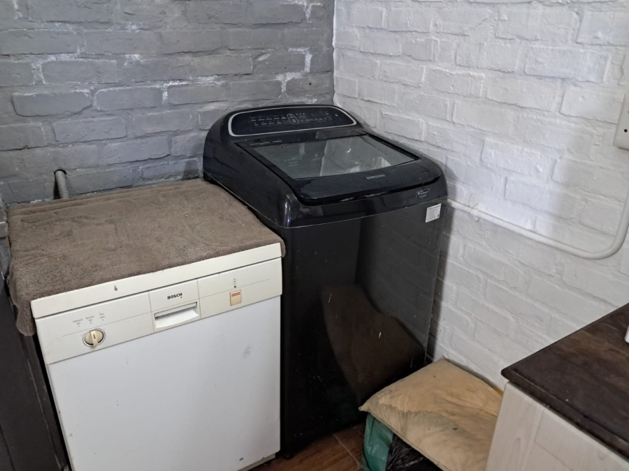 2 Bedroom Property for Sale in Rheeboksfontein Western Cape